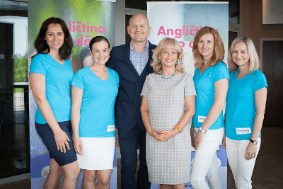 Хелен Дорон и команда педагогов на встрече франчайзи